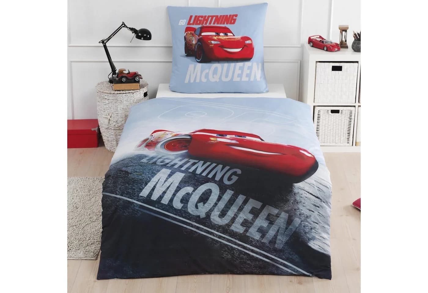 MTOnlinehandel Bettwäsche Cars 135x200 + 80x80 cm Disney Lightning McQueen