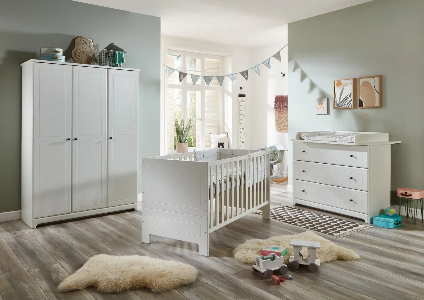 Arthur Berndt Babyzimmer-Komplettset Thilo Weiß Kinderbett Schrank Wickelkommode - Bild 2