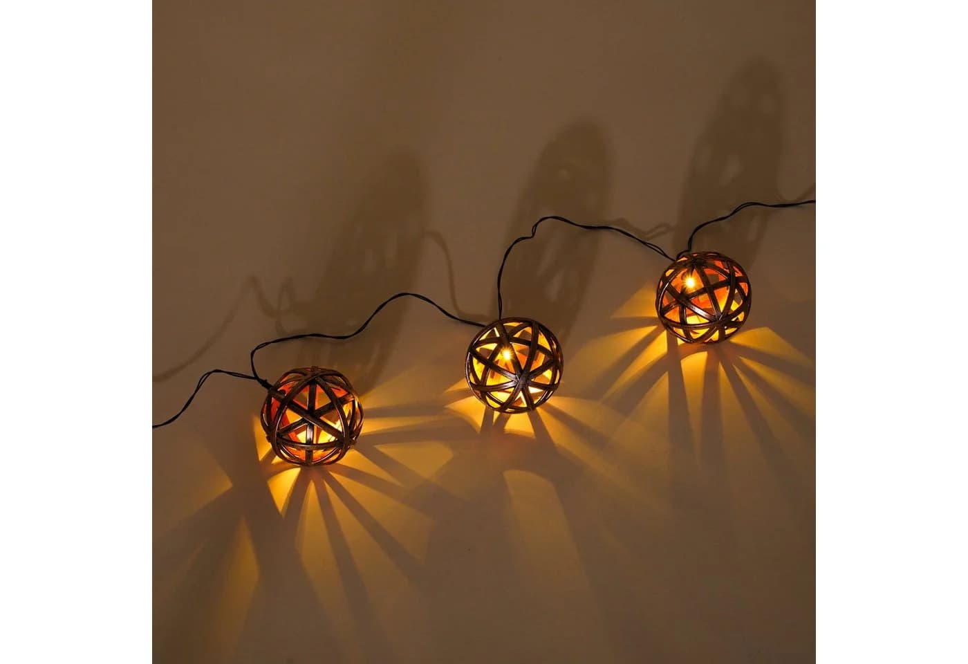 esotec LED Solarkette Valerie 8x Kugeln Warmweiß Alt Kupfer - Bild 3