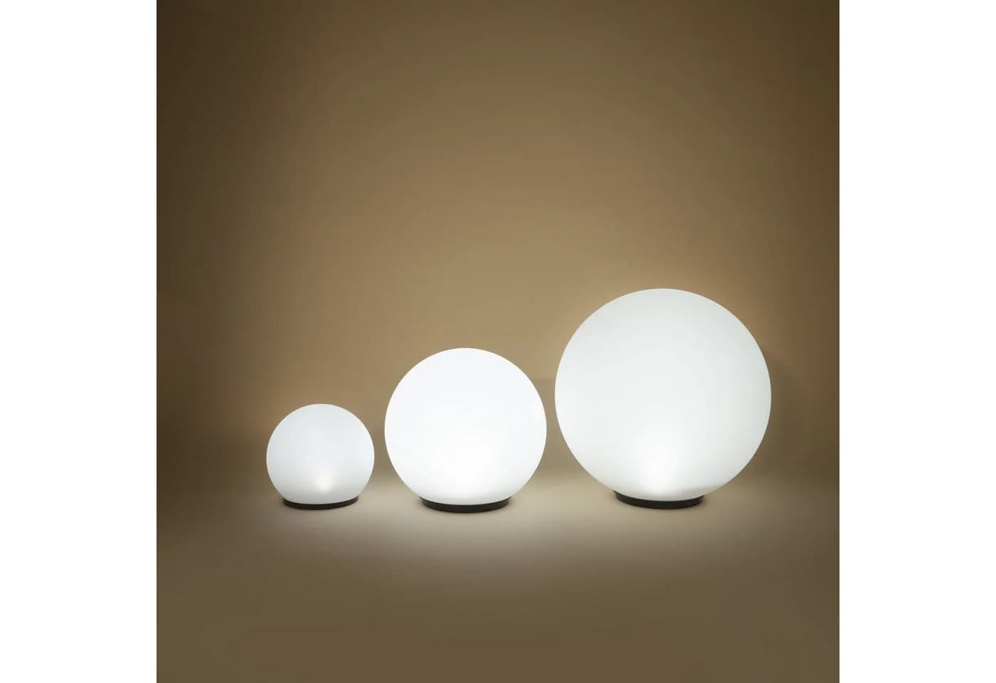 esotec LED Solarkugeln 3er Set Multicolor mit Fernbedienung - Bild 3