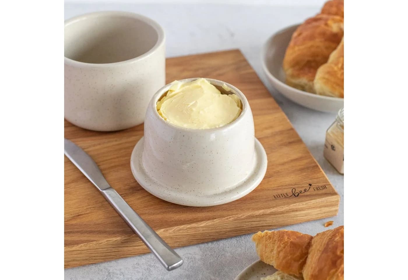 little bee fresh Französische Butterdose aus Keramik Beige Wasserkühlung - Bild 2