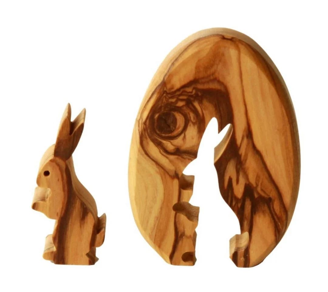 Kassis Osterfigur Osterhase im Ei aus Olivenholz, handgemacht, mit Rinde, Osterdeko, Holzdeko, umweltfreundlich, Naturprodukt, aus Bethlehem, Tischdeko - Bild 2