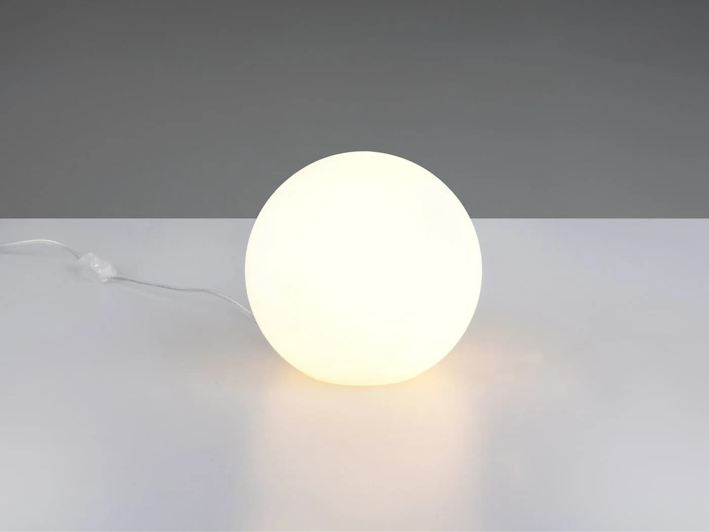 Reality Leuchten LED Nachttischlampe mit Dimmfunktion und Opal Glaskugel - Bild 3