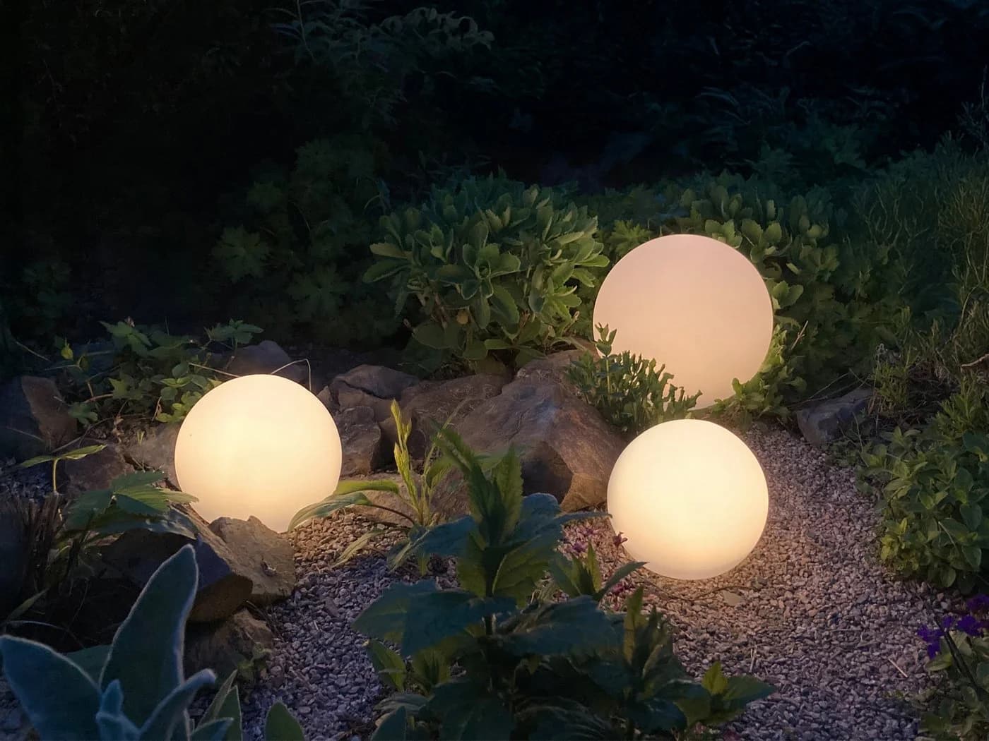 Reality Leuchten LED Solarleuchte 3er Set Farbwechsel RGB Gartenkugeln - Bild 4