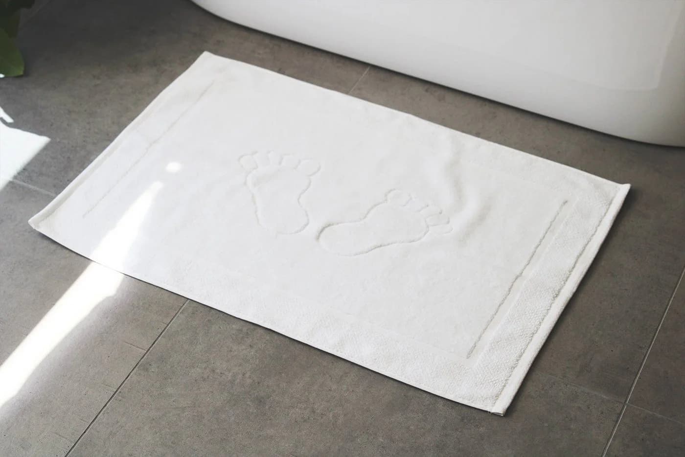 BANANALU Duschvorleger 50x70 cm Baumwolle Weiss Modern