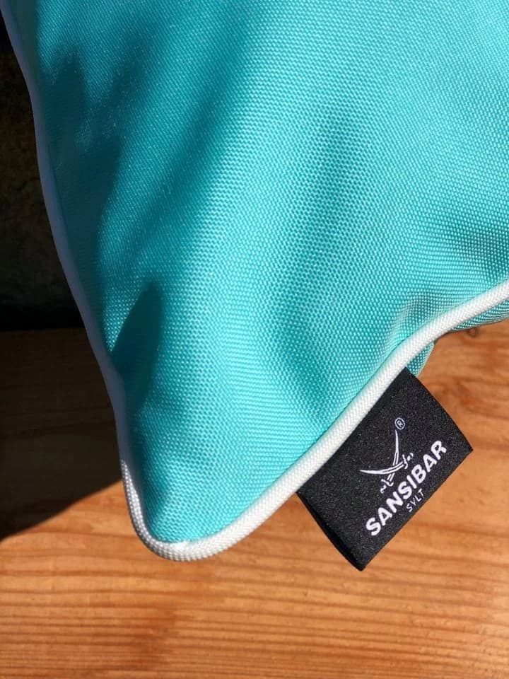 Türkis-Weißes Outdoor-Kissen aus 100% Polyester - Bild 4