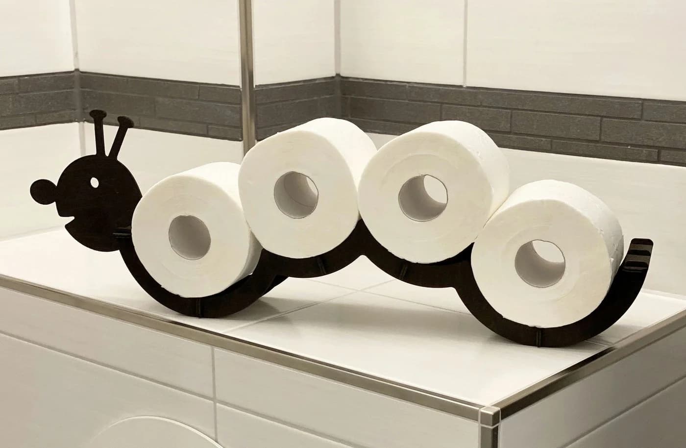 DanDiBo Toilettenpapierhalter Raupe Holz Schwarz Wandhalter