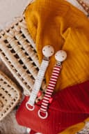 kikadu Schnullerkette Streifen Grau Bio-Baumwolle mit Holzclip Bild 1