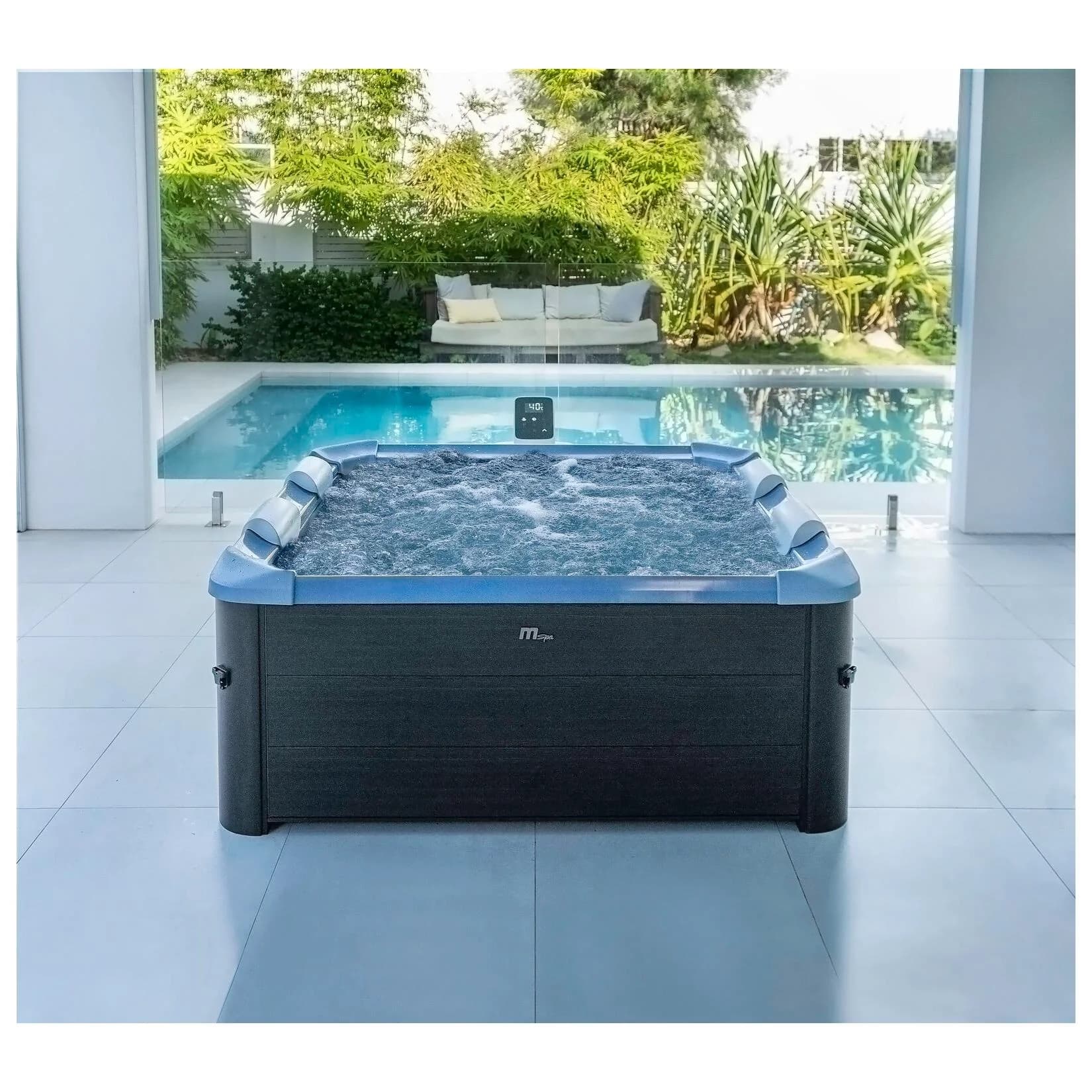 MSpa Whirlpool OSLO Sapphire inkl. LED, WiFi, UVC, 120 Luftdüsen, 8 Hydromassagedüsen