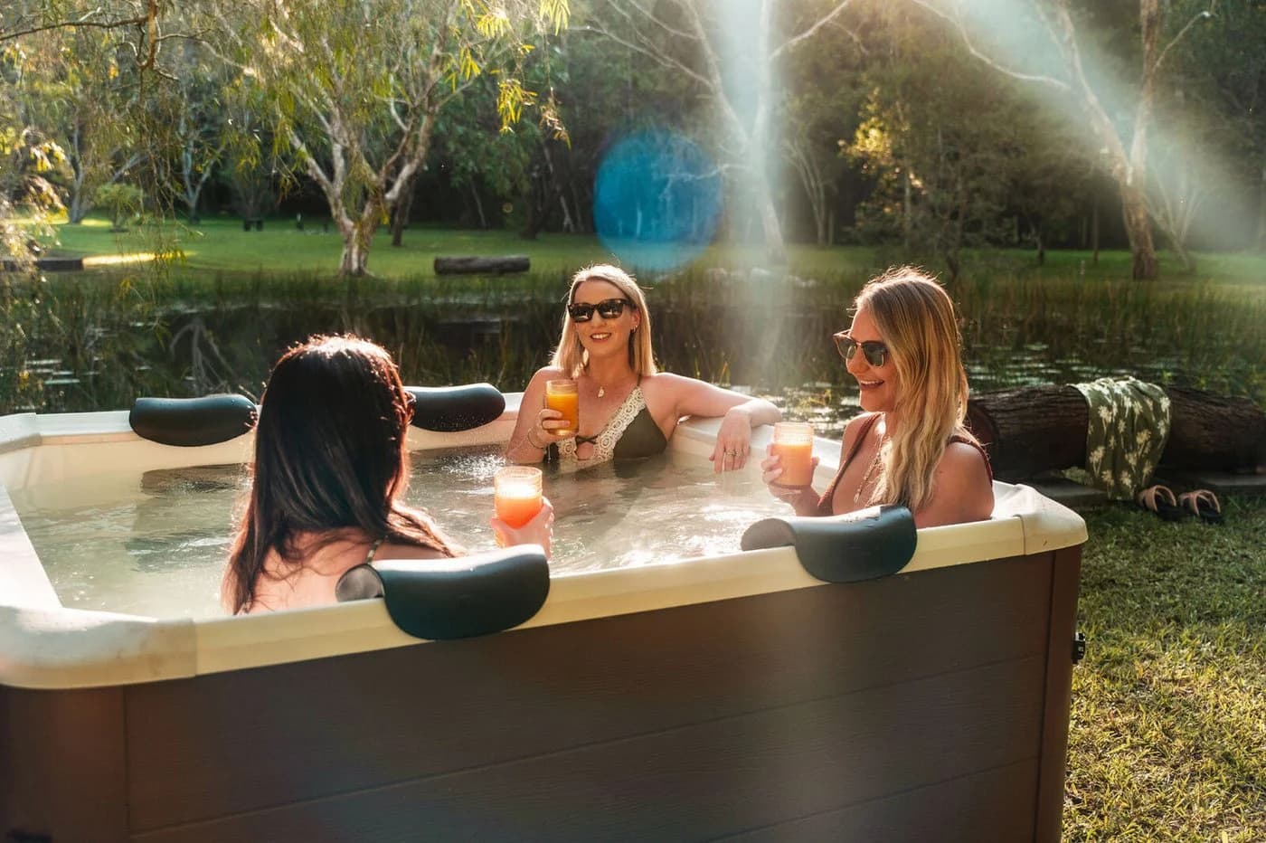 mSpa Whirlpool Amber AERO PLUS XXL 6 Personen LED UVC WiFi - Bild 4