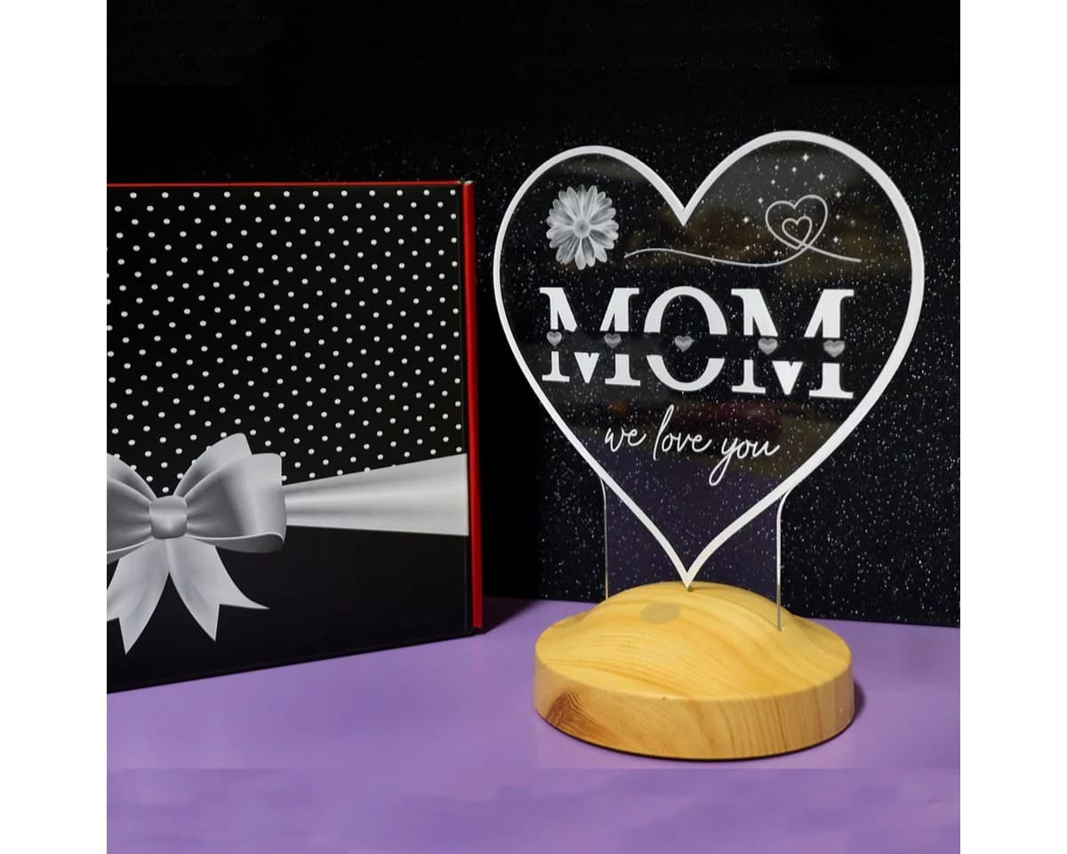 Geschenkelampe LED Nachttischlampe MOM Herz Bunt Holzoptik - Bild 5