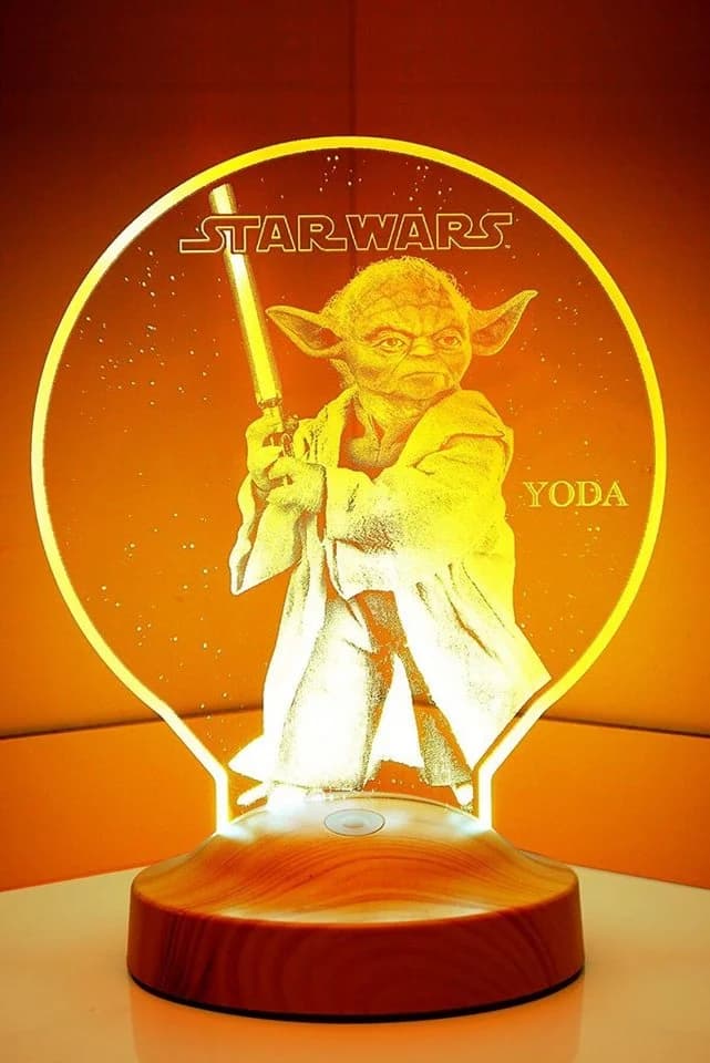 Geschenkelampe LED Nachttischlampe Star Wars Meister Yoda 3D Nachtlicht 7 Farben - Bild 3