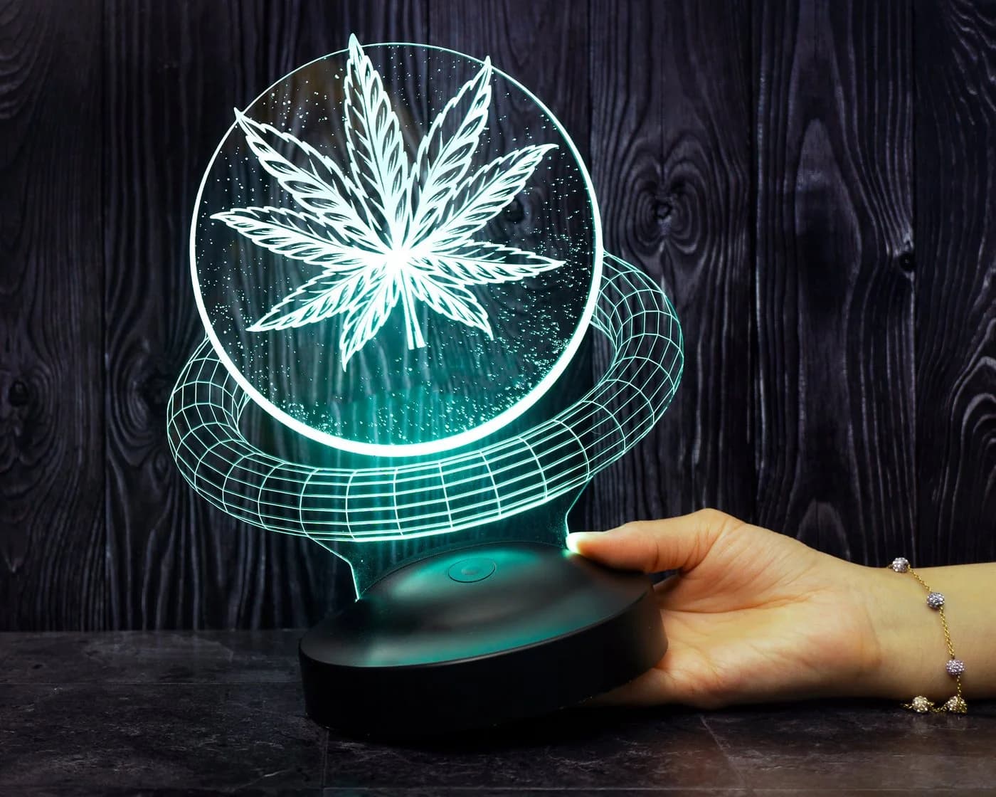 Geschenkelampe LED 3D Cannabis Baum 7 Farben Holzoptik - Bild 3