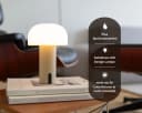 LUUK Studio LED Tischleuchte Beige Kabellos Dimmbar Bild 3