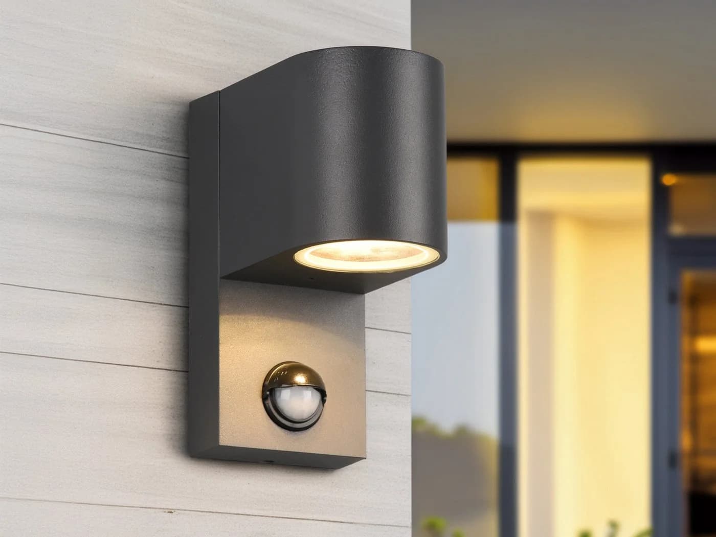 TRIO Leuchten LED Außen-Wandleuchte mit Bewegungsmelder GU10 Warmweiß Anthrazit