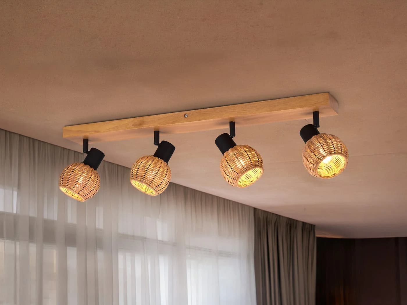 Skandinavische Deckenstrahler Rattan Holz 4-flammig