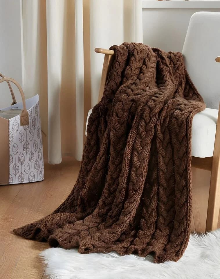 Dekoleidenschaft Kuscheldecke Mocca Braun Stickmuster 127x152 cm Sofadecke - Bild 5