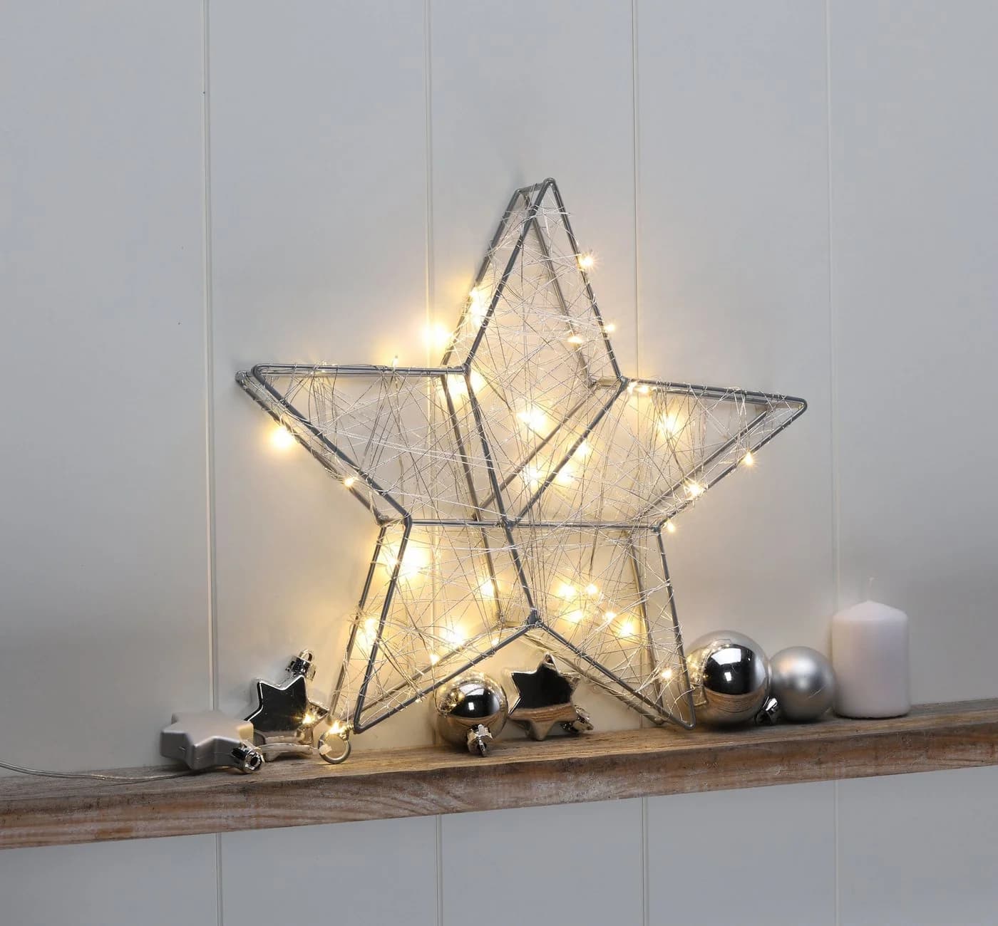 Spetebo LED Metall Stern Silber mit Timer - 40 LED / 30 cm