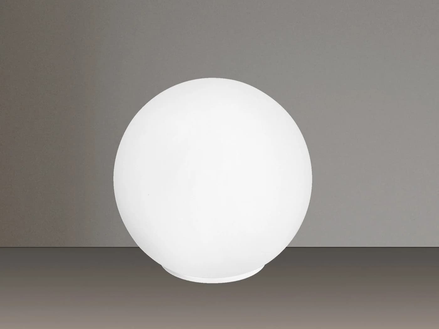 Luce Ambiente Design LED Nachttischlampe Glas-Kugel Dimmbar Warmweiß - Bild 3
