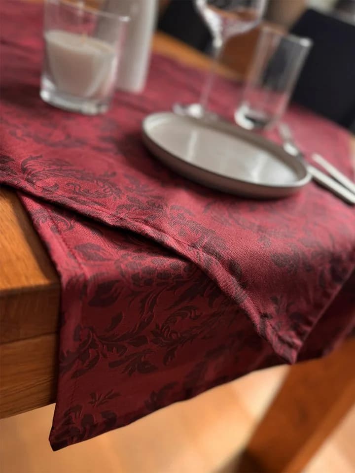 Luxuriöse Barock Kissenhülle mit 3D-Effekt und Ananas-Dekoration