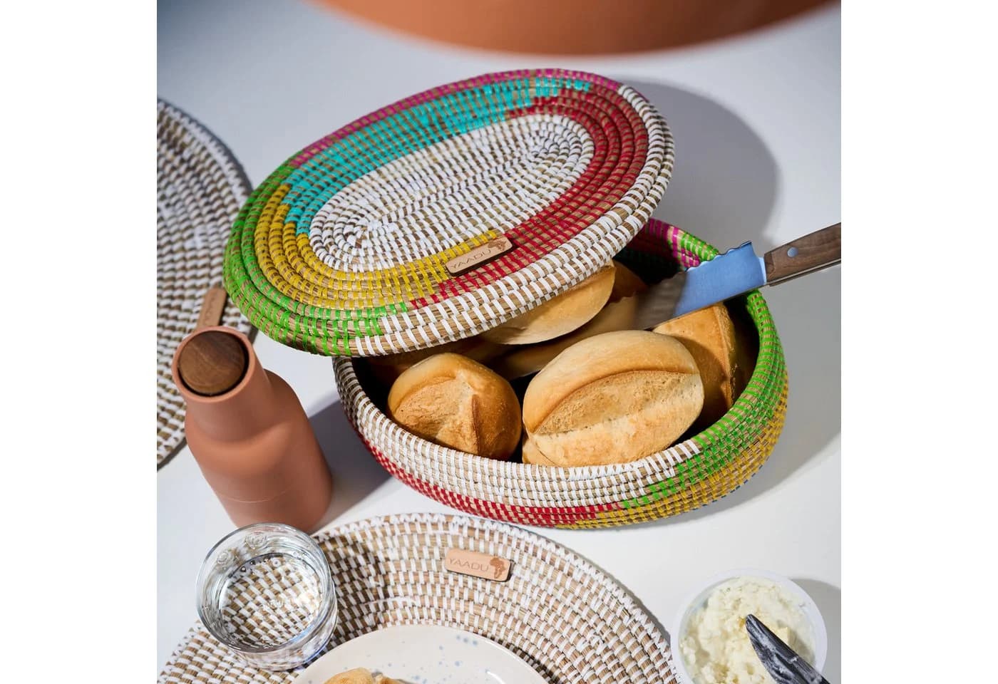 YAADU Brotkorb mit Deckel Savannengras Handgefertigt - Bild 4