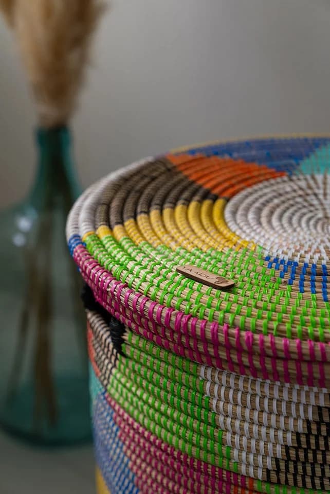 YAADU Wäschekorb 80L mit flachem Deckel – Handgefertigt Bunt