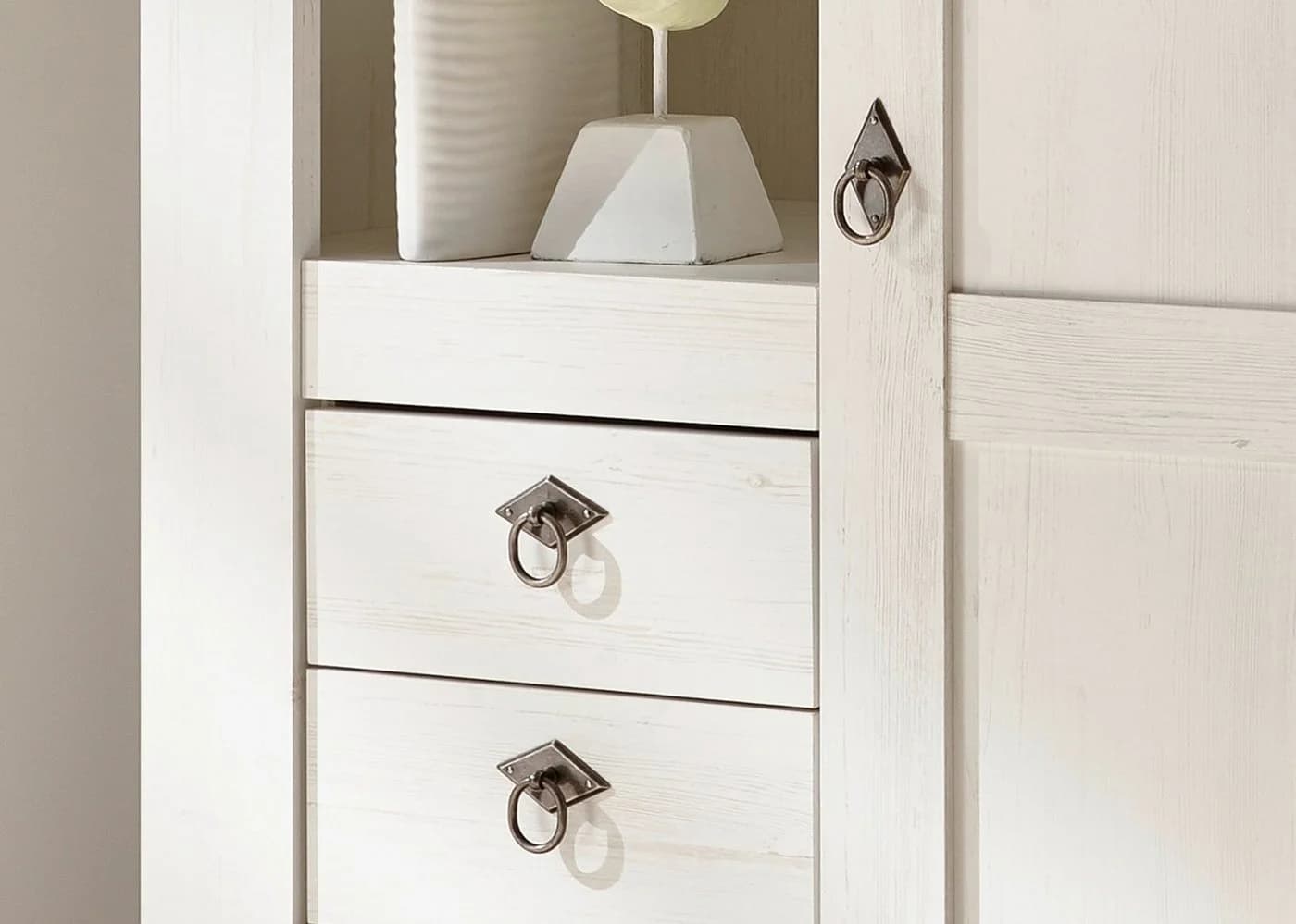 Furn.Design Stauraumvitrine Hemsby Landhausstil Pinie weiß Wotan Eiche - Bild 5