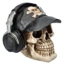Figuren Shop GmbH Dekofigur Totenkopf mit Basecap und Kopfhörern Fantasy Gothic Bild 2