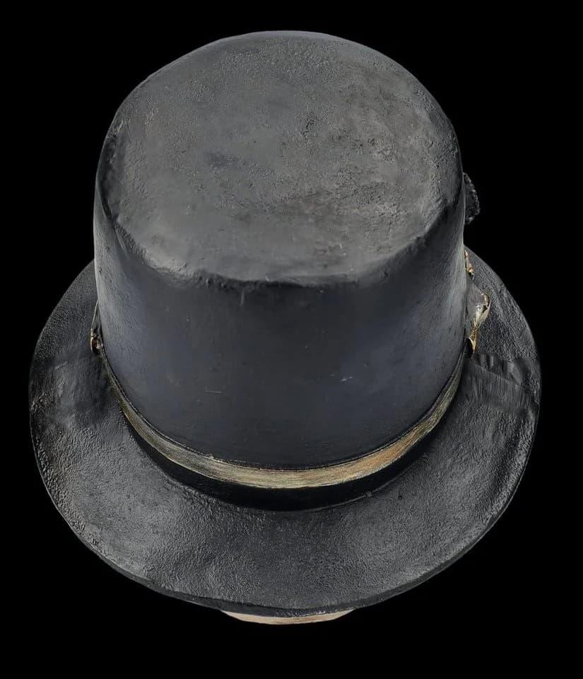 Figuren Shop GmbH Steampunk Totenkopf Dekofigur mit Zylinder - Bild 4