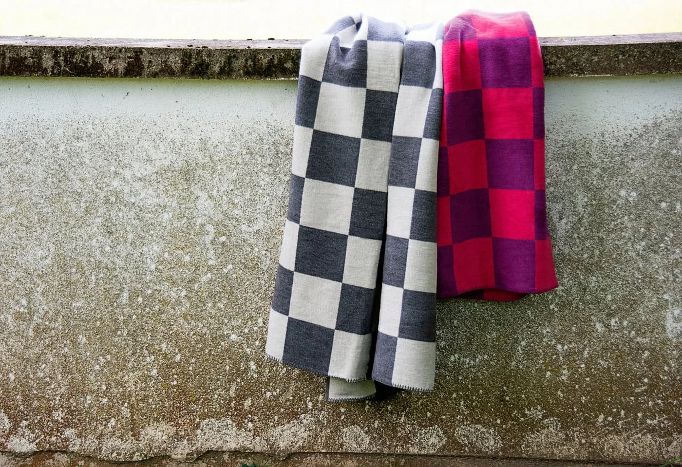PAD Badetuch CHESS Grau Frottee 100% Baumwolle Modernes Design