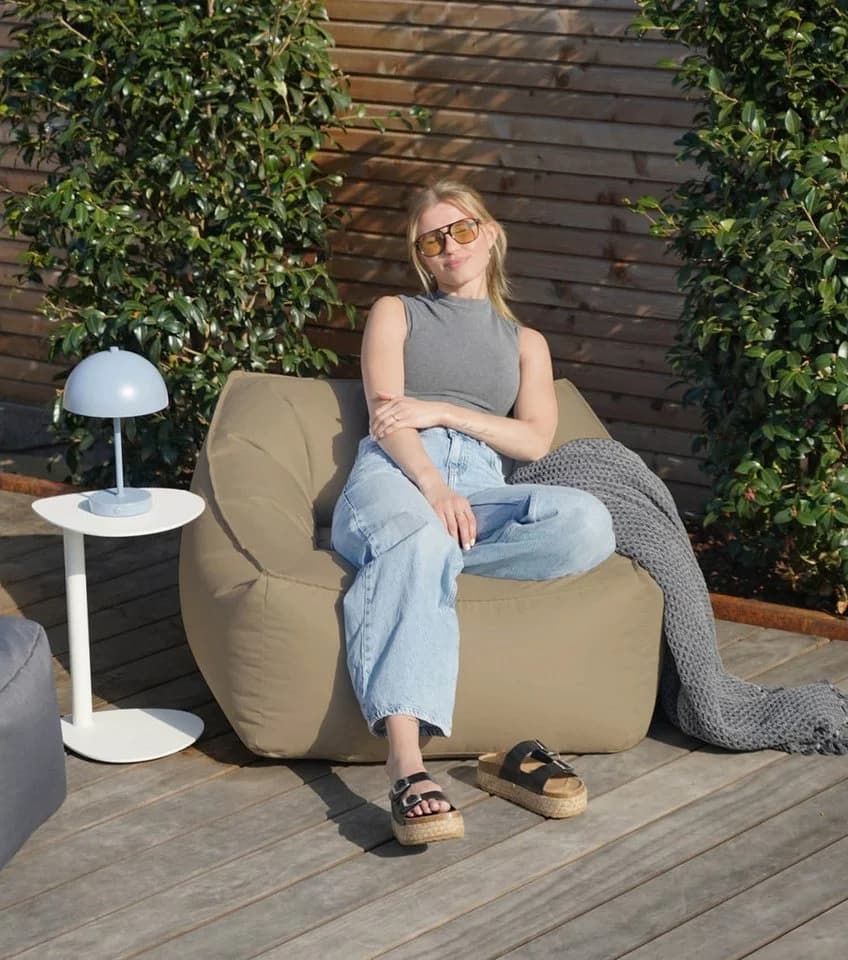 mokebo Sitzsack Sunnyboy Outdoor Beige mit Armlehnen - Bild 5