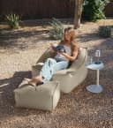 mokebo Sitzsack Sunnyboy mit Hocker Outdoor Beanbag Sand Bild 1