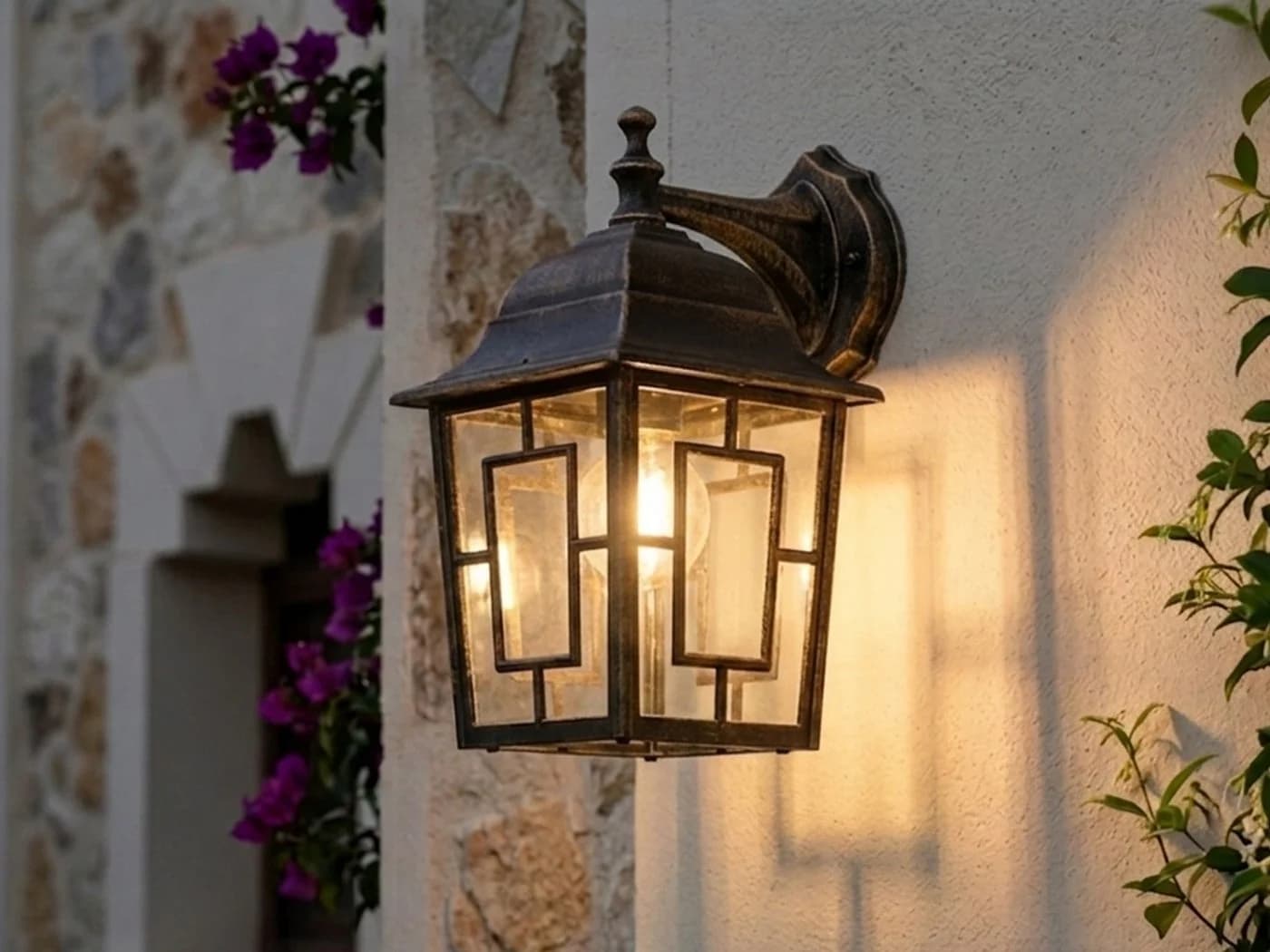 TRIO Leuchten LED Außen-Wandleuchte Rostfarben Antik Glas