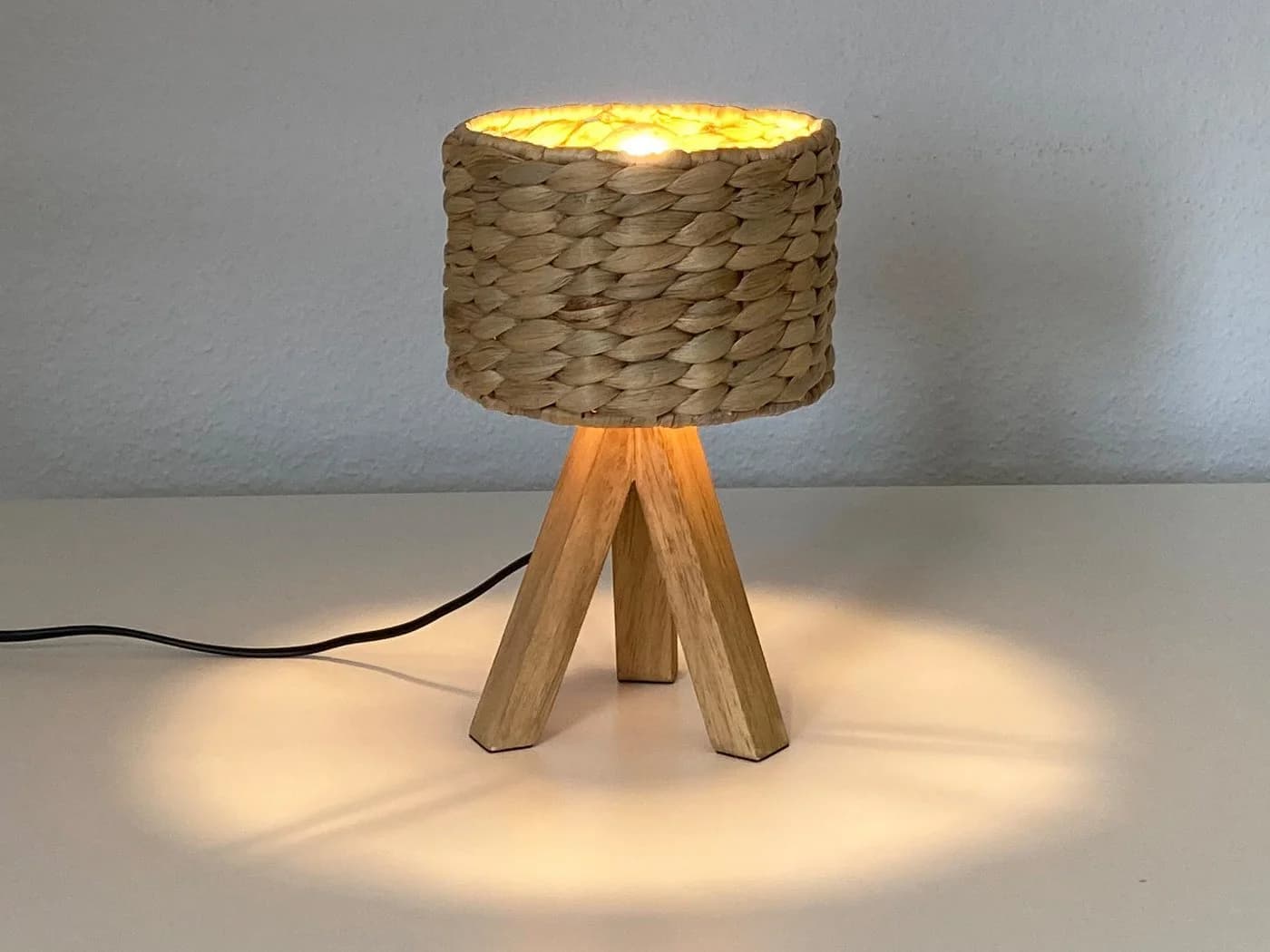 meineWunschleuchte Tischleuchte Holz Wasserhyazinthe E14 - Bild 3