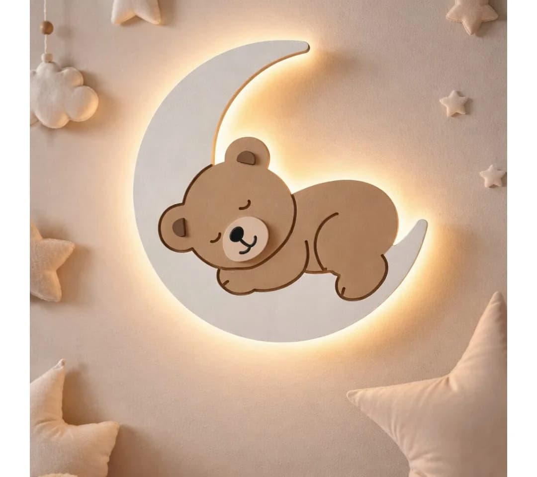 COZYCOLLECTIONS LED Wandleuchte Bär auf Mond 36 cm Beige Warmweiß