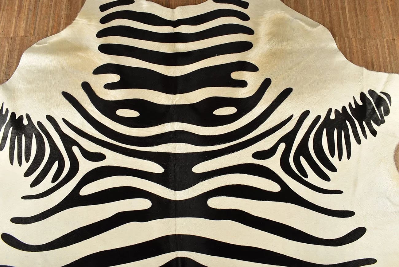 KUHFELL online & NOMAD Fellteppich Kuhfell creme weiß mit Zebra Print - Bild 4