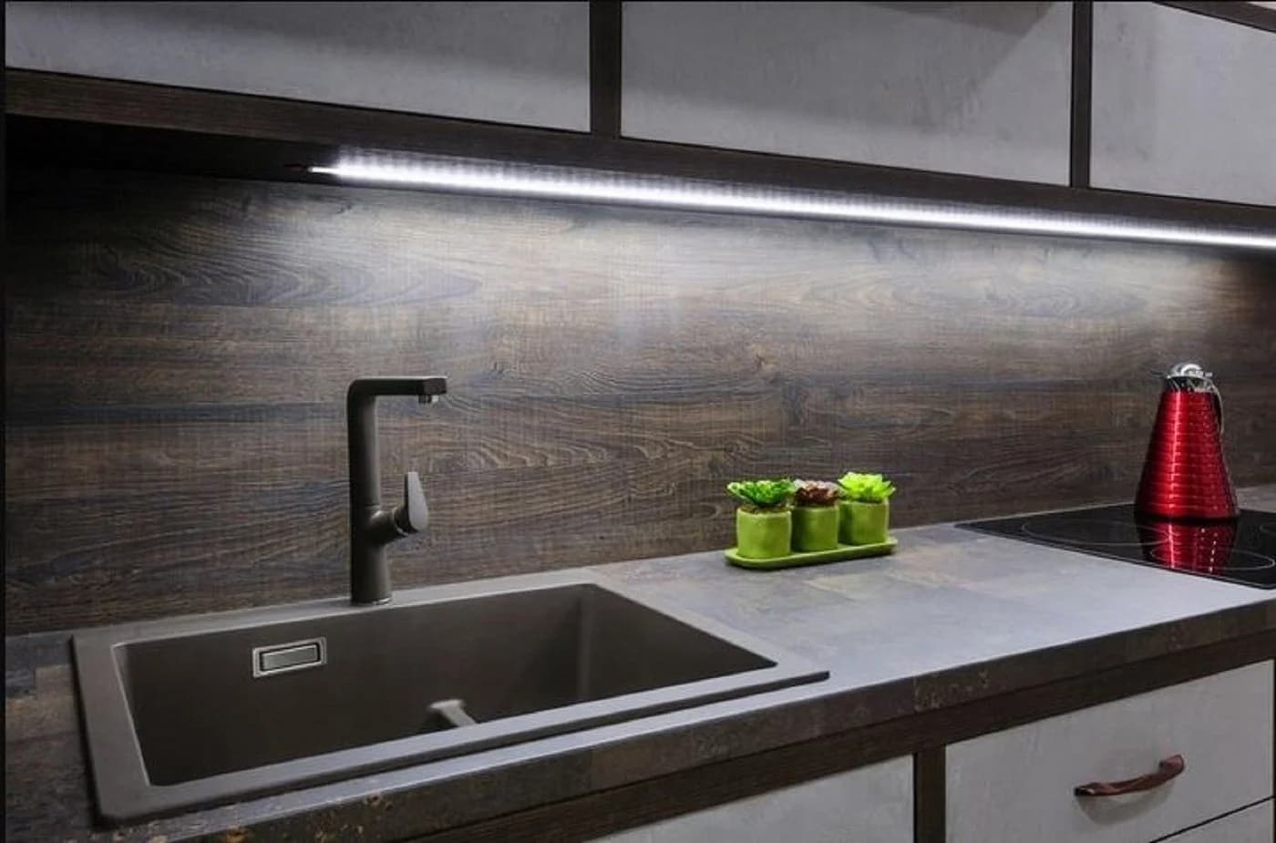 QLS LED Unterbauleuchte Neutralweiß 4000K mit Hand-Sweep-Sensor