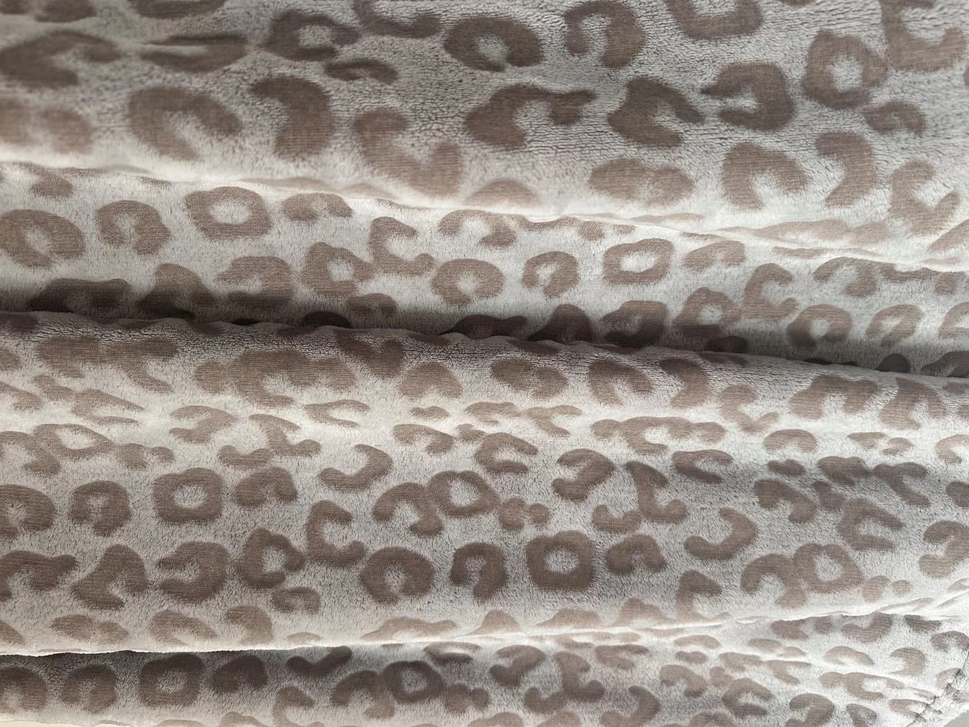 Sansibar Sylt Kuscheldecke Leo-Design Beige/Grau Fleece - Bild 3