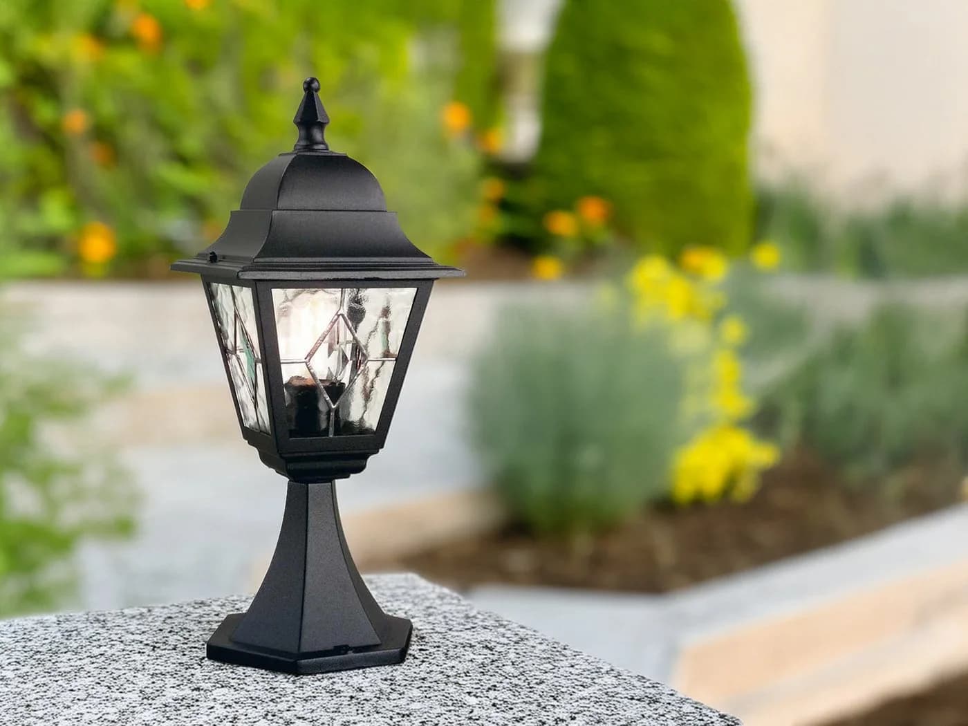 Elstead LIGHTING LED Sockelleuchte Schwarz Bleiglas Landhausstil - Bild 5