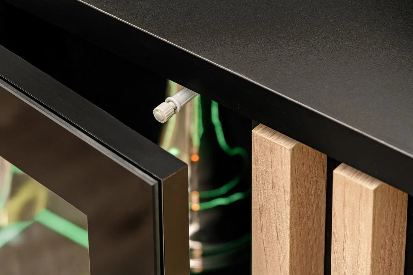 Furn.Design Sideboard Morgan Schwarz mit LED und Push-to-Open - Bild 3