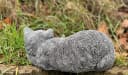 Stone and Style Gartenfigur Frostfeste Steinfigur Katze Betty schlafend Grau Bild 3