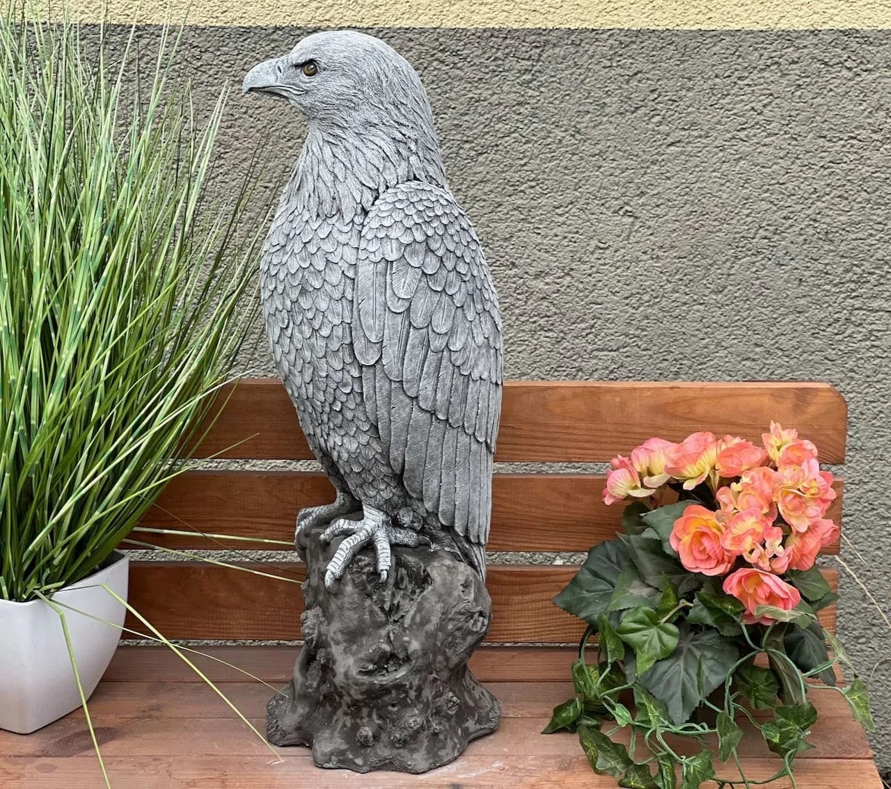 Stone and Style Gartenfigur Adler XL Frostfest Grau - Bild 4