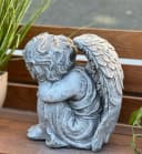 Stone and Style Engelfigur Frostfeste Steinfigur sitzender Engel grau Bild 4