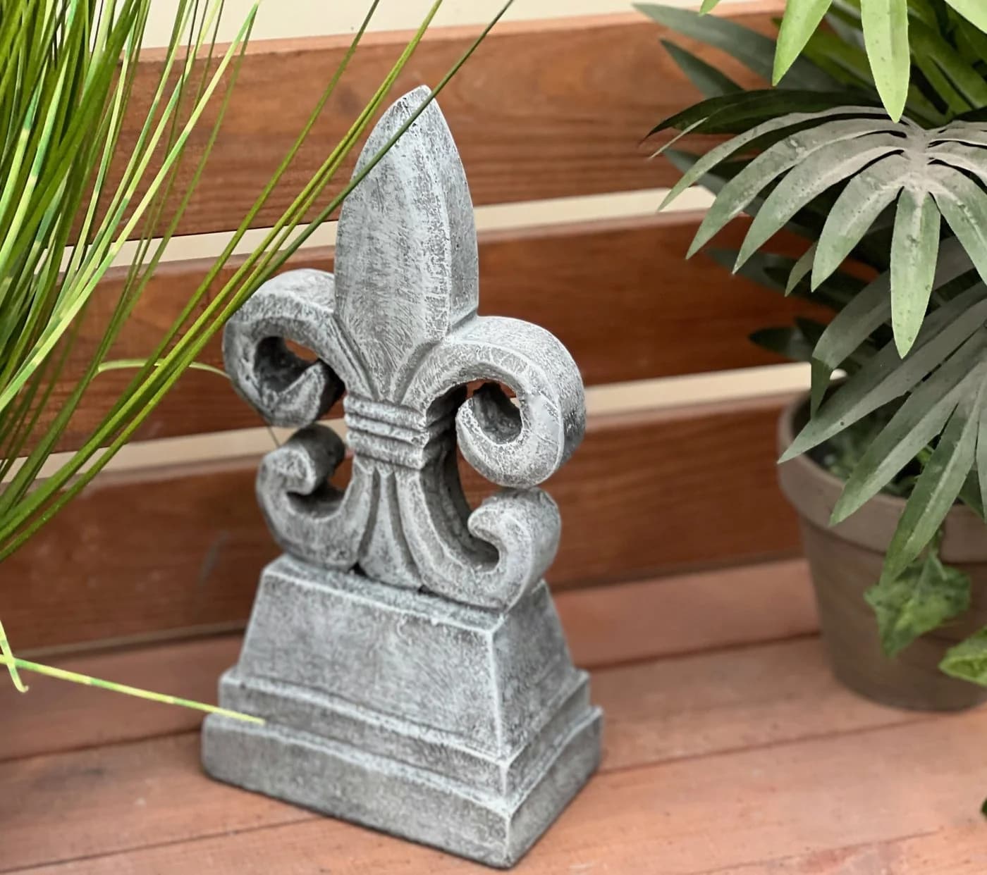 Stone and Style Gartenfigur Lilie Fleur de Lys Grau Steinguss - Bild 4