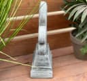 Stone and Style Gartenfigur Lilie Fleur de Lys Grau Steinguss Bild 5