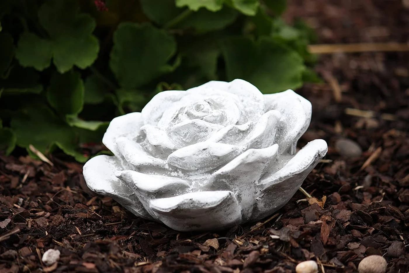 Stone and Style Gartenfigur Frostfeste Steinblüte Grau