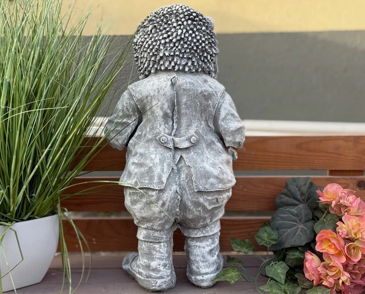 Stone and Style Gartenfigur Igel Daniel Frostfest Grau - Bild 4