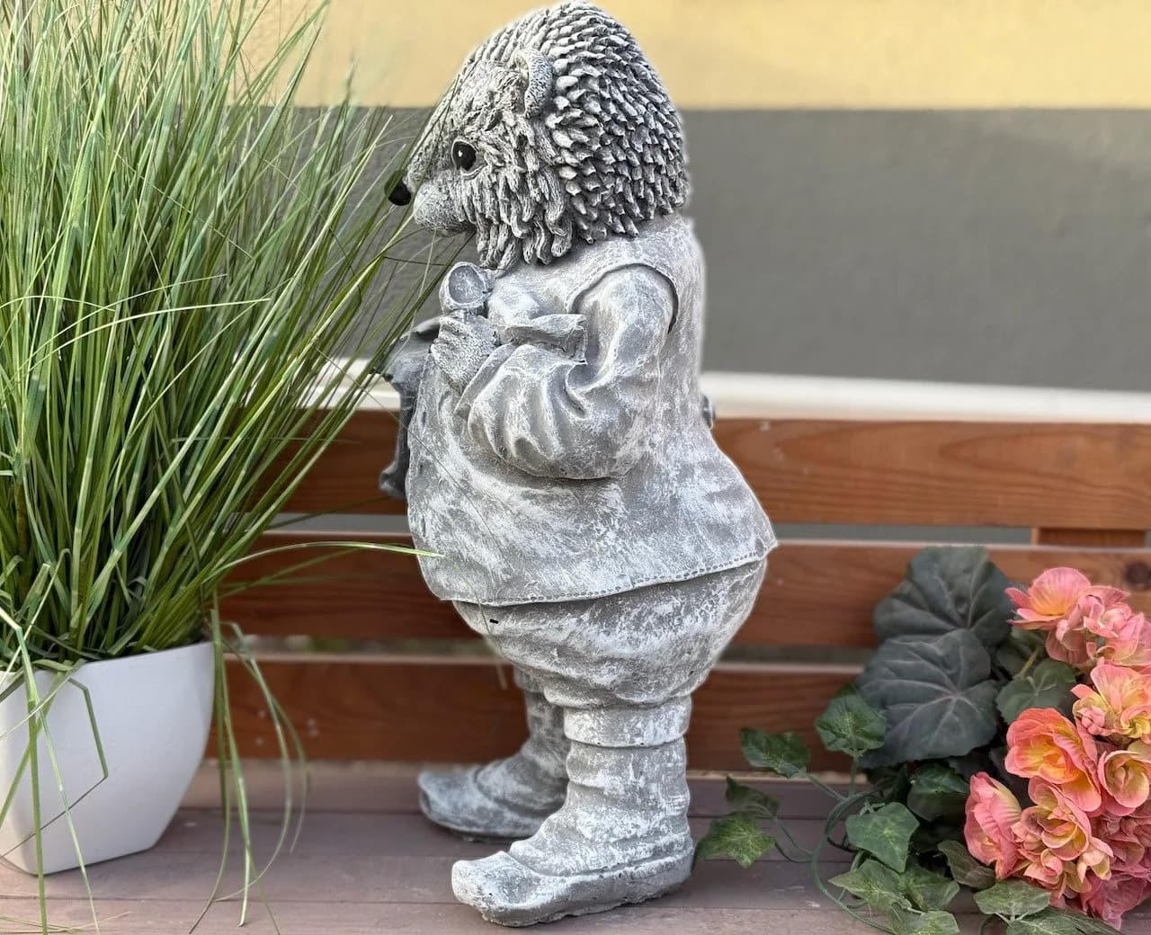 Stone and Style Gartenfigur Igel Daniel Frostfest Grau - Bild 5