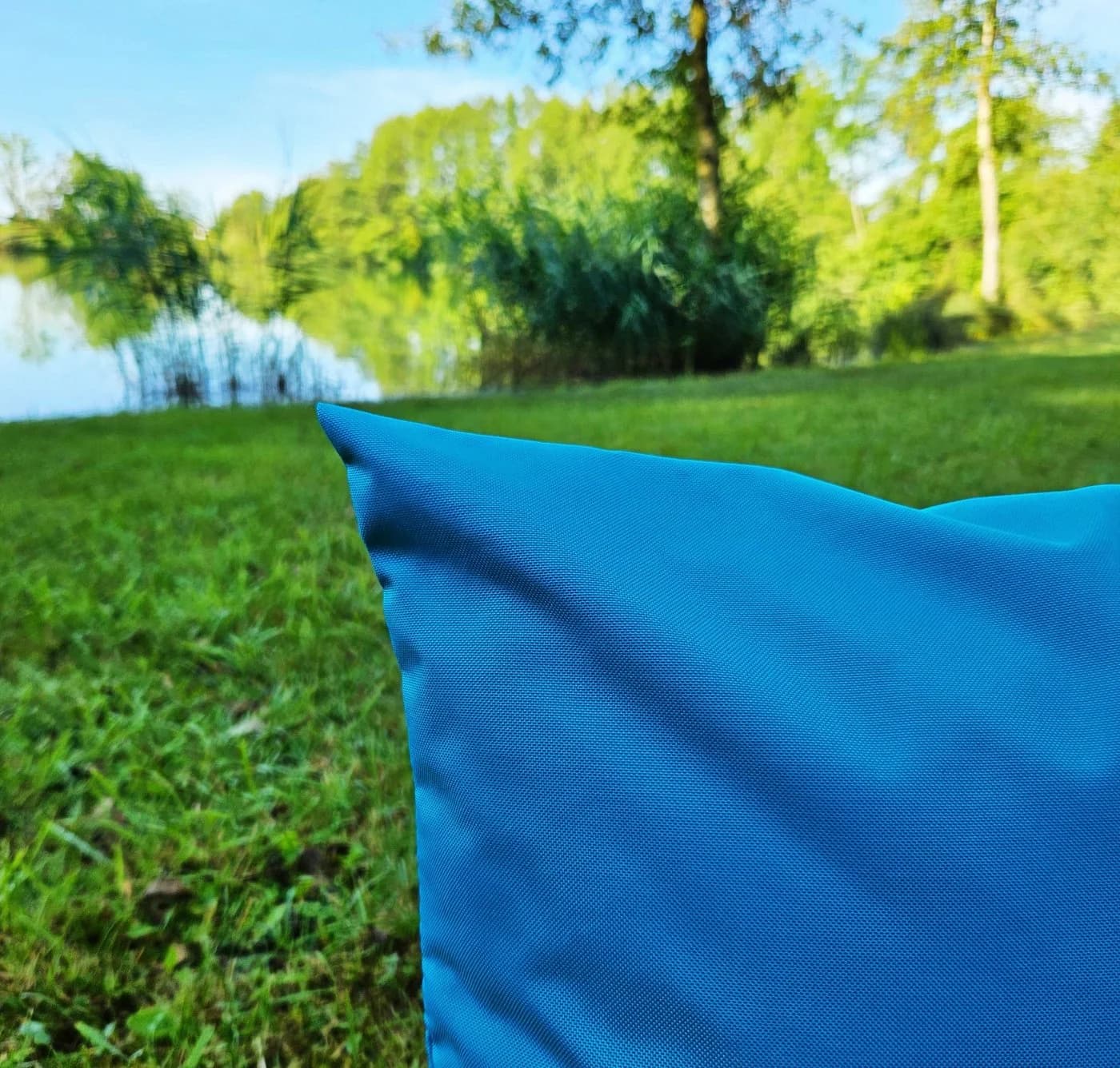 JACK Dekokissen 60x60cm Outdoor Lounge Kissen Meerblau mit XXL Füllung - Bild 5