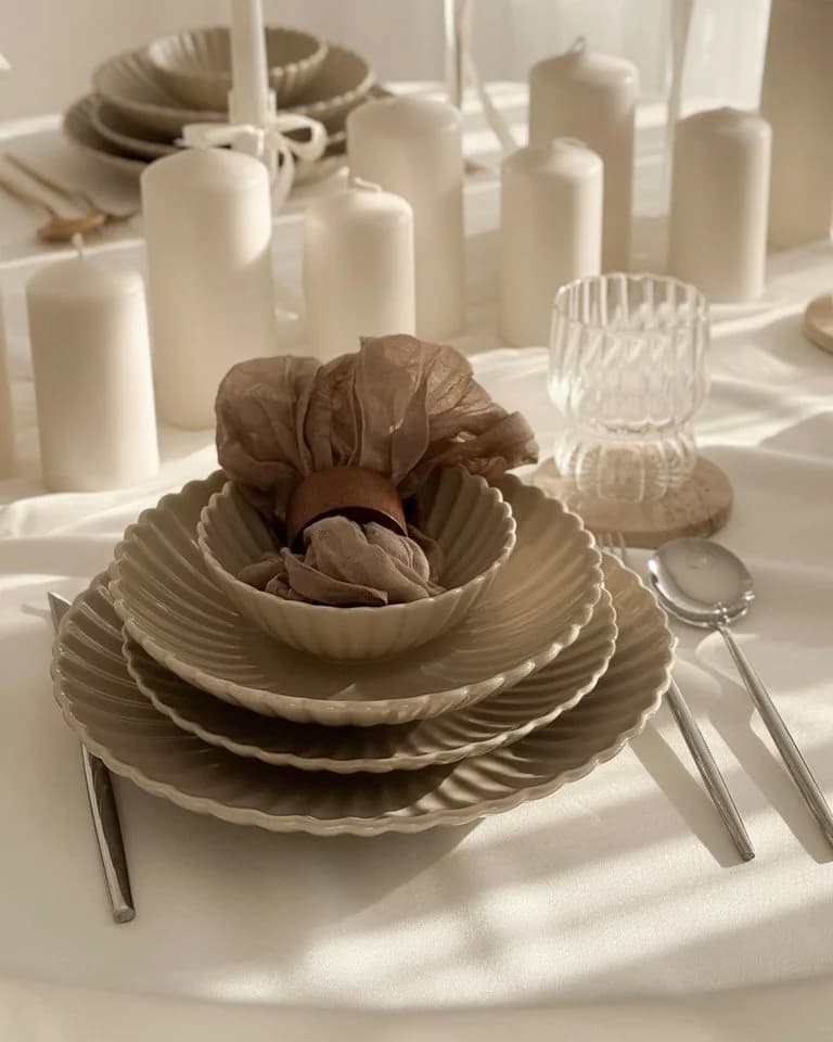 EKA Geschirr-Set Lotus Beige Flower Teller-Set 24-tlg. Porzellan Beige - Bild 2